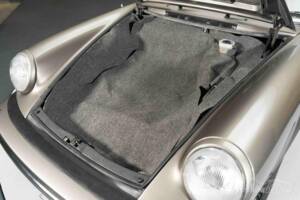 Image 5/19 of Porsche 911 SC 3.0 (1983)