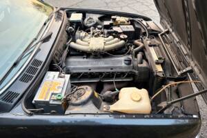 Image 9/12 of BMW 320i (1989)