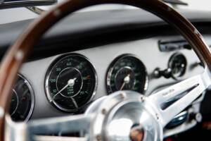 Afbeelding 29/41 van Porsche 356 C 1600 (1964)