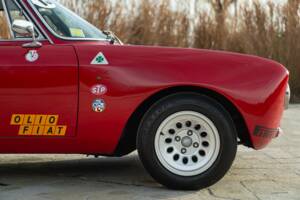 Bild 32/50 von Alfa Romeo 2000 GT Veloce (1973)