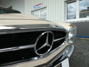 Imagen 23/25 de Mercedes-Benz 280 SL (1969)