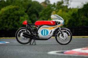 Bild 1/50 von Honda RC 173 (1966)