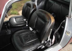 Image 15/23 of Aston Martin DB 6 (1966)