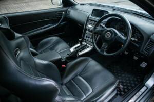 Image 2/49 of Nissan Skyline GT-R (2002)