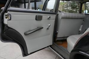 Afbeelding 21/50 van Mercedes-Benz 230 S (1967)