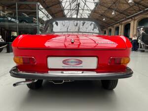 Image 7/39 of Peugeot 204 Convertible (1968)