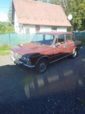Image 2/17 of Lada 1500 (1974)