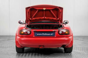 Immagine 38/50 di Mazda MX-5 1.8 (1995)