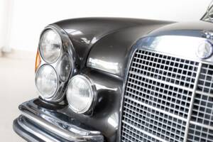 Bild 23/32 von Mercedes-Benz 300 SEL 3.5 (1970)
