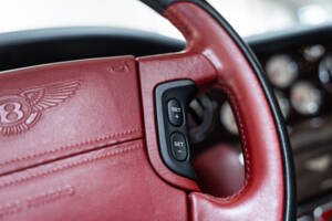 Bild 14/45 von Bentley Azure (2007)