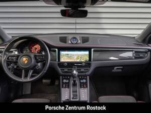 Image 18/33 of Porsche Macan GTS (2022)