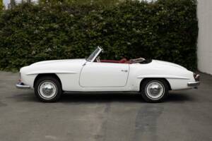 Image 5/10 of Mercedes-Benz 190 SL (1961)