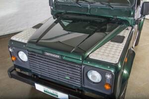 Immagine 7/18 di Land Rover Defender 90 Td5 (2002)
