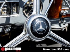 Image 9/15 of Mercedes-Benz 220 Cabriolet A (1952)