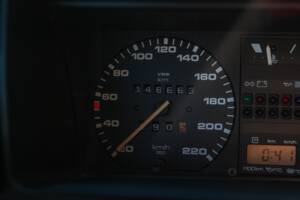 Bild 34/58 von Volkswagen Golf II GTi 1.8 (1988)