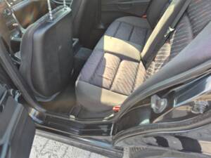 Image 38/49 of BMW 318is "Class II" (1994)