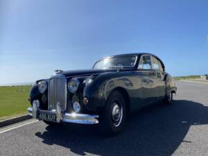 Image 6/35 of Jaguar Mk IX (1960)