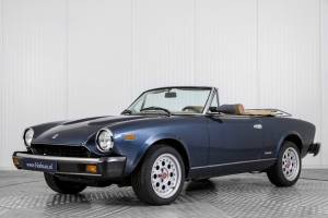 Image 1/50 of FIAT 124 Pininfarina Spidereuropa (1985)