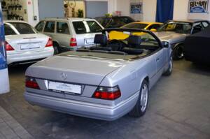 Bild 65/69 von Mercedes-Benz E 320 "Final Edition" (1997)