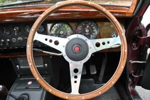 Bild 39/48 von Jaguar Mk II 3.4 (1963)