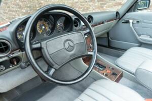 Imagen 3/50 de Mercedes-Benz 560 SL (1986)