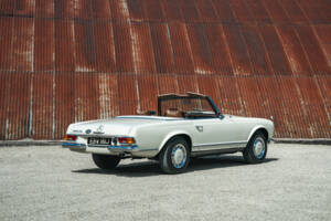 Imagen 9/45 de Mercedes-Benz 280 SL (1970)
