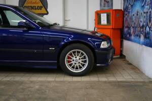 Image 32/33 of BMW 323ti Compact (1999)