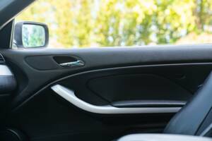 Immagine 28/50 di BMW 320Ci (2001)