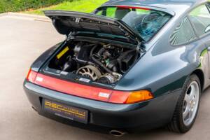 Bild 26/42 von Porsche 911 Carrera (1994)