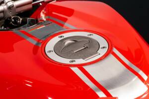 Immagine 40/50 di Ducati DUMMY (2011)