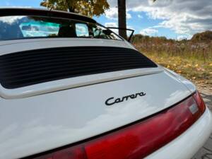 Bild 26/40 von Porsche 911 Carrera (1993)