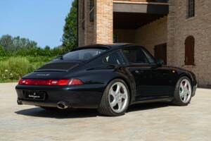 Immagine 6/50 di Porsche 911 Carrera 4S (1996)
