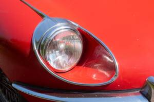 Image 35/50 de Jaguar Type E (2+2) (1969)