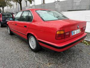 Image 6/8 de BMW 525i (1993)