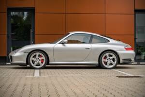 Afbeelding 54/73 van Porsche 911 Carrera 4S (2002)