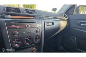 Image 19/30 of Mazda 3 - 1.6 (2005)