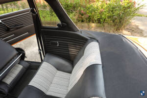 Immagine 56/78 di BMW 2002 Baur (1972)