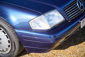 Image 37/50 of Mercedes-Benz SL 280 (1996)
