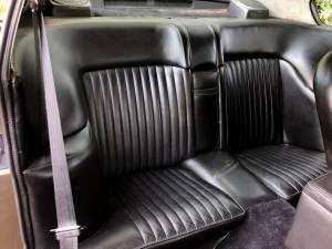 Image 20/42 of Aston Martin Vantage (1973)