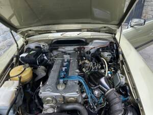 Image 13/20 of Mercedes-Benz 280 SL (1979)