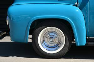 Image 22/50 de Ford F-100 (1954)