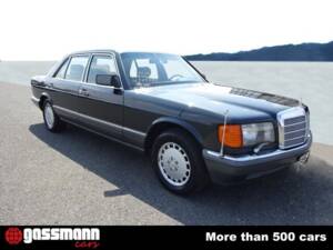 Bild 3/15 von Mercedes-Benz 560 SEL (1990)