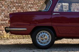 Image 38/50 of Alfa Romeo Giulia Nuova Super 1300 (1975)
