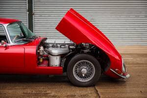 Image 45/46 of Jaguar E-Type (2+2) (1966)