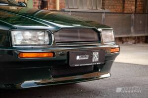 Immagine 6/17 di Aston Martin Virage Volante (1992)