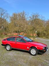 Bild 2/12 von Alfa Romeo GTV 2.0 (1983)