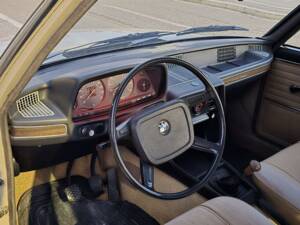 Image 4/50 of BMW 525 (1975)