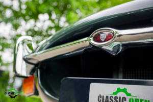 Image 33/61 de Jaguar Type E (2+2) (1969)