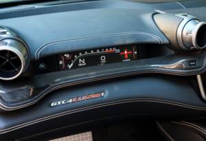 Bild 28/36 von Ferrari GTC4Lusso T (2020)