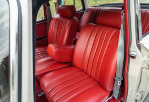 Bild 24/33 von Mercedes-Benz 300 SE (1965)